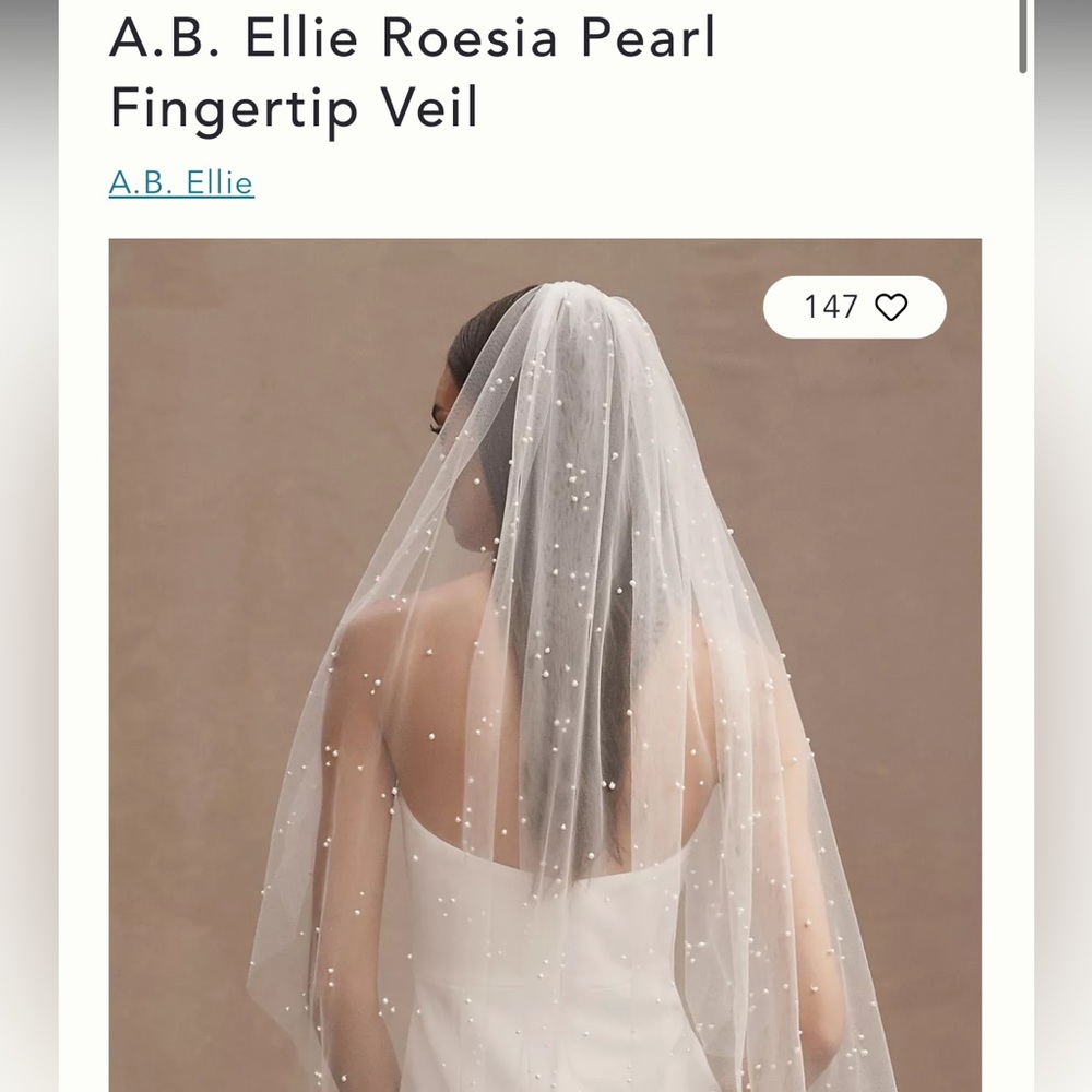 A.B. Ellie Roesia Pearl Fingertip Veil